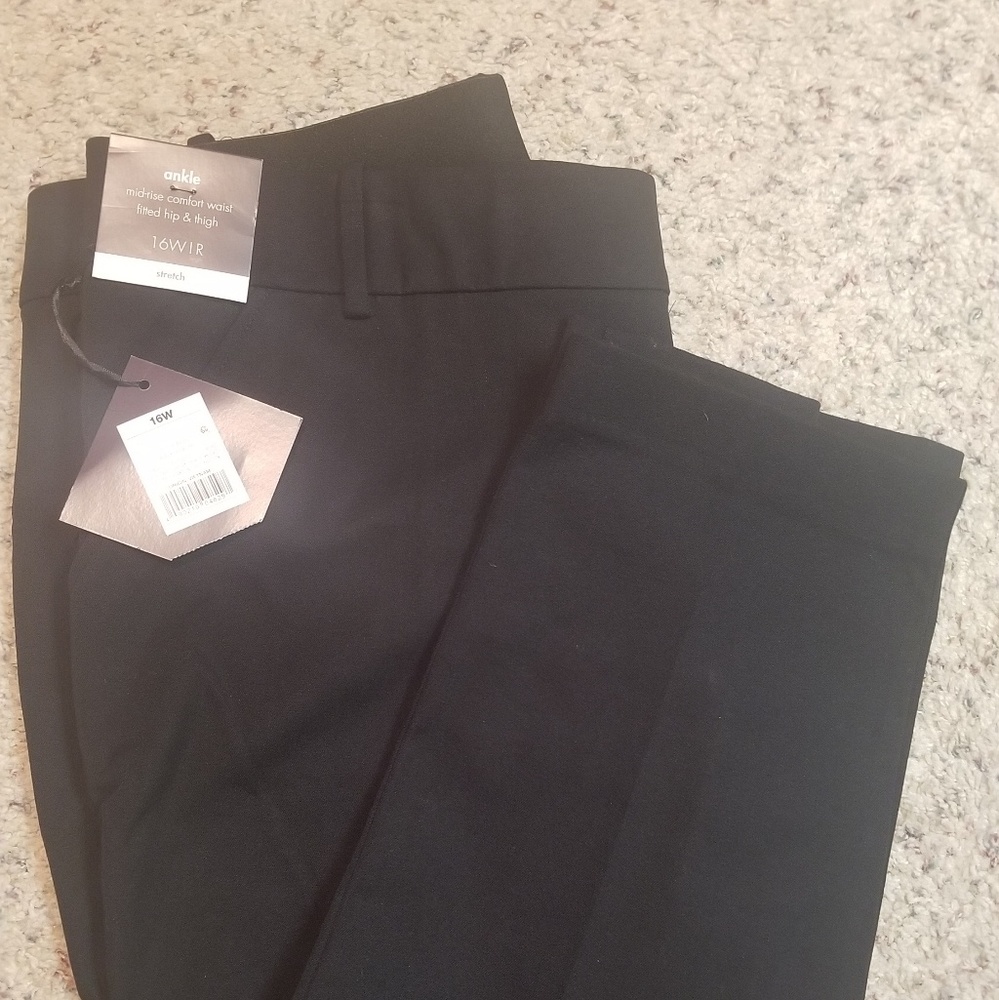 Ava & Viv Ankle Pants